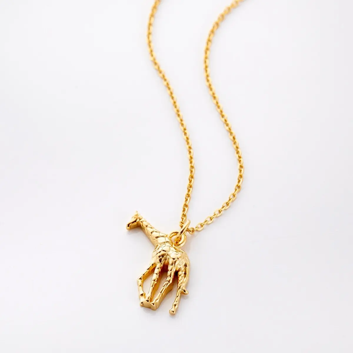 Giraffe pendant necklace