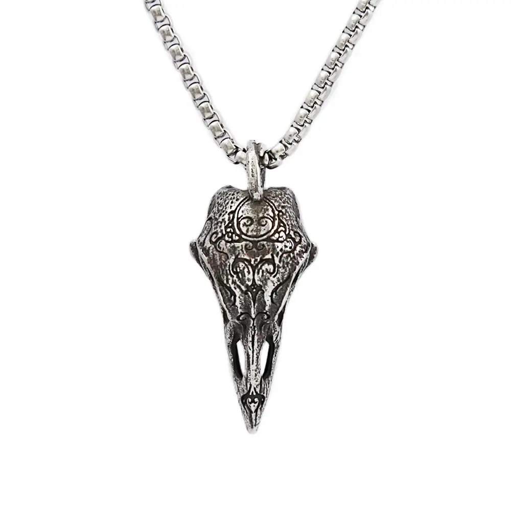 Retro Nordic Raven Crow Skull Pendant Necklace - Vintage Silver Animal Charm with Chain, Unisex Edgy Statement Jewelry, Classic Retro Animal Theme Dark Fantasy Skull Ornament Necklaces for Women Gift
