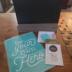 Be Your Own Hero DIY Chalk bundle – Create Your Own Inspirationa