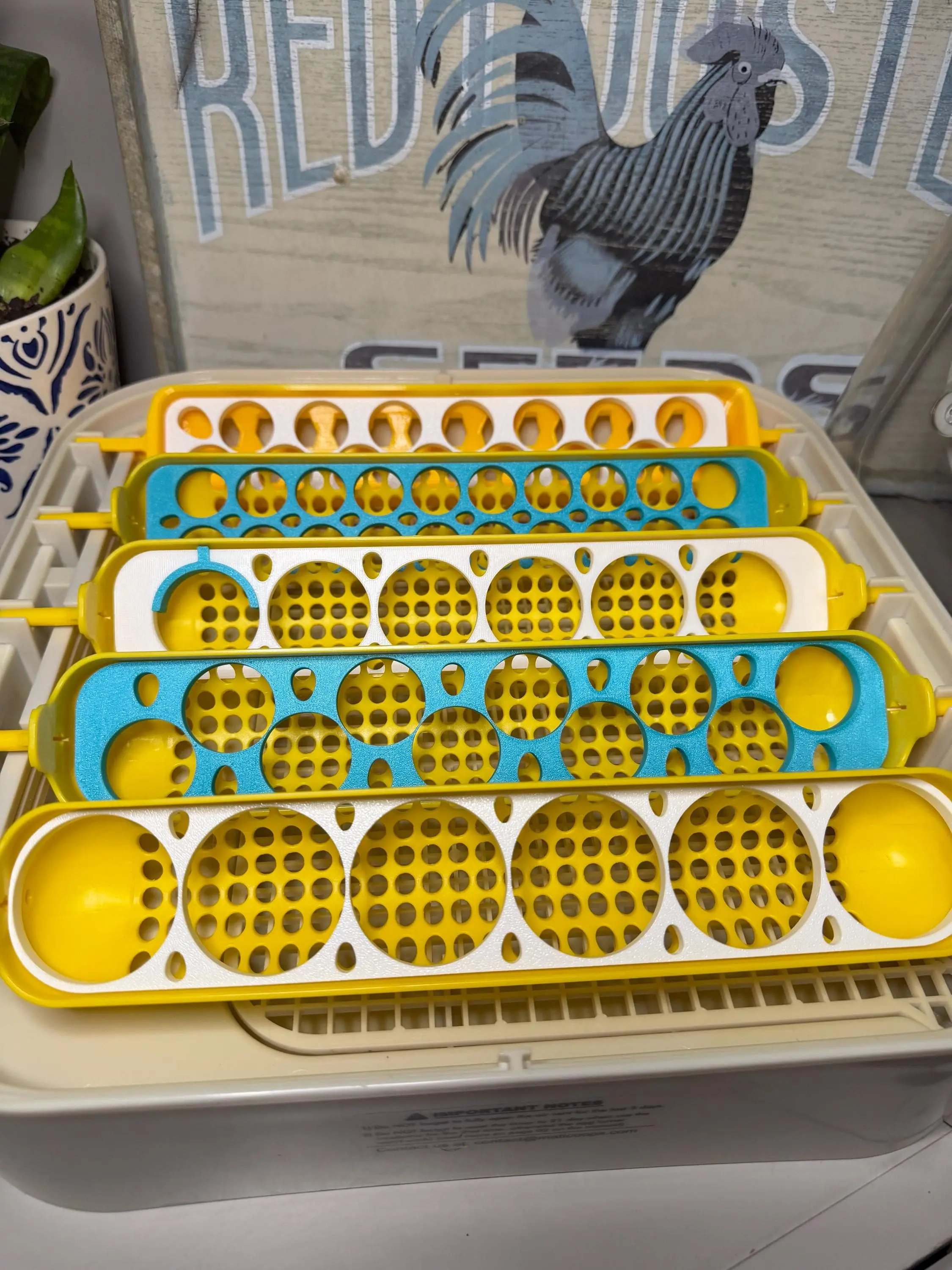 Maticoopx 20 & 30 Egg Tray Inserts | 3D-Printed Chicken, Turkey, Quail Egg Basket Separators