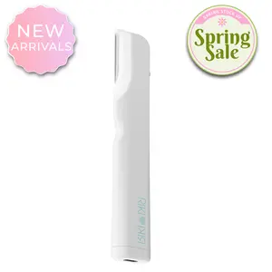 RIKI Ex Fuzz Off Dermaplaning Facial Tool with Lights - Instantly Removes Peach Fuzz & Exfoliates for Smoother Brighter Skin - Easy to Control Handle & Ultra Sharp Stainless Steel Blade