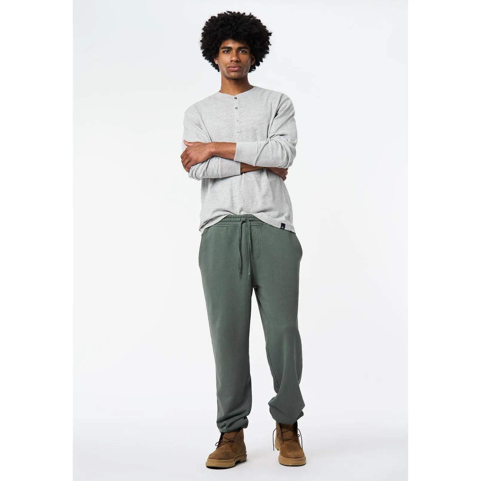 Kandid Men's Long Sleeve Relaxed Henley, Heather Grey - BM24660