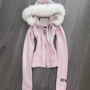 Vintage American Pink Faux Fur Hooded Sweatshirt Cinch Waist Y2K Cropped Sweater Alternative Outerwear Can be used with raincoat