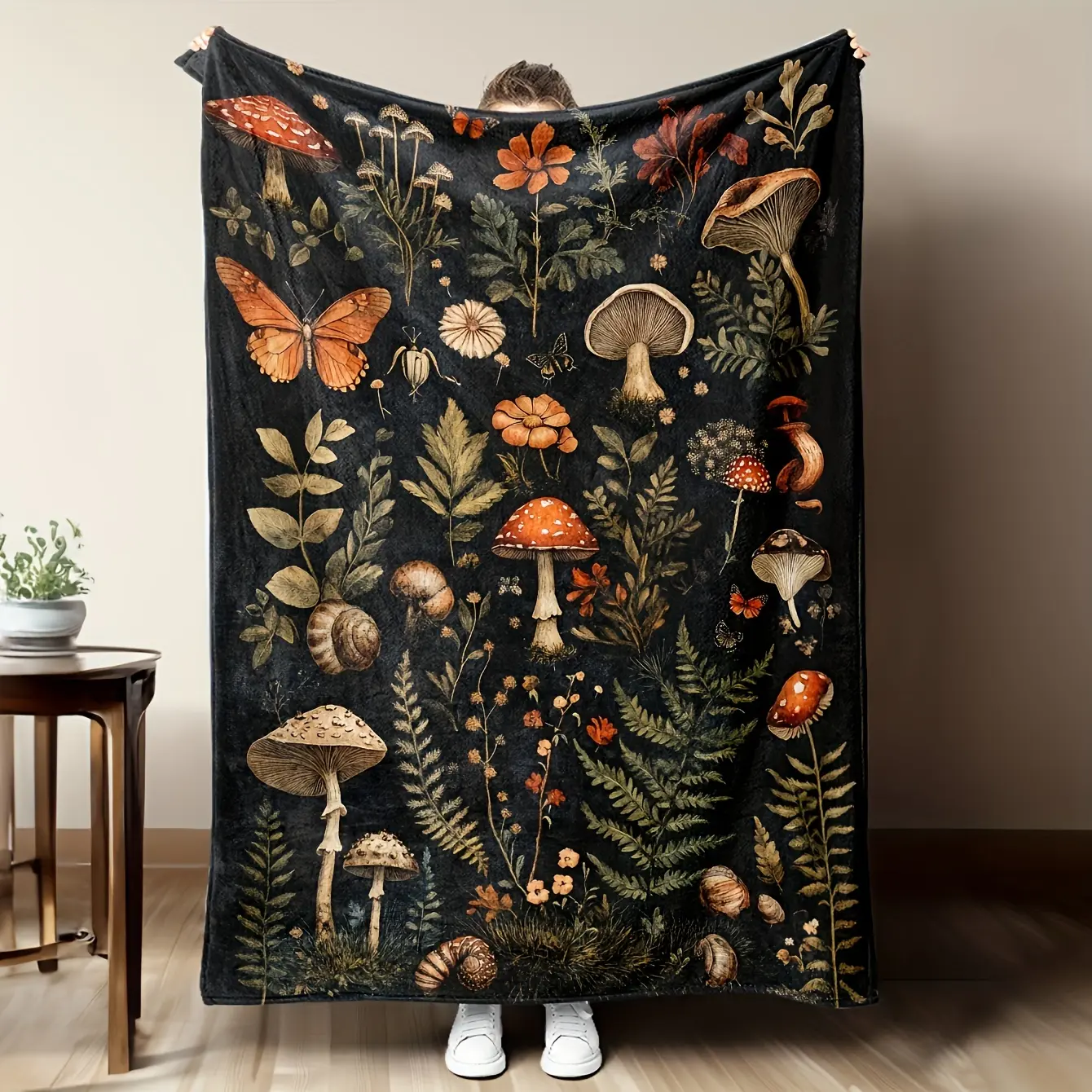 1pc Soft And Warm Cozy Flannel Blanket Featuring a Mushroom Plant Guide, Throw for Sofa Beds And Offices, Small Cover Blanket, Nap Blanket, Halloween And Christmas Gift