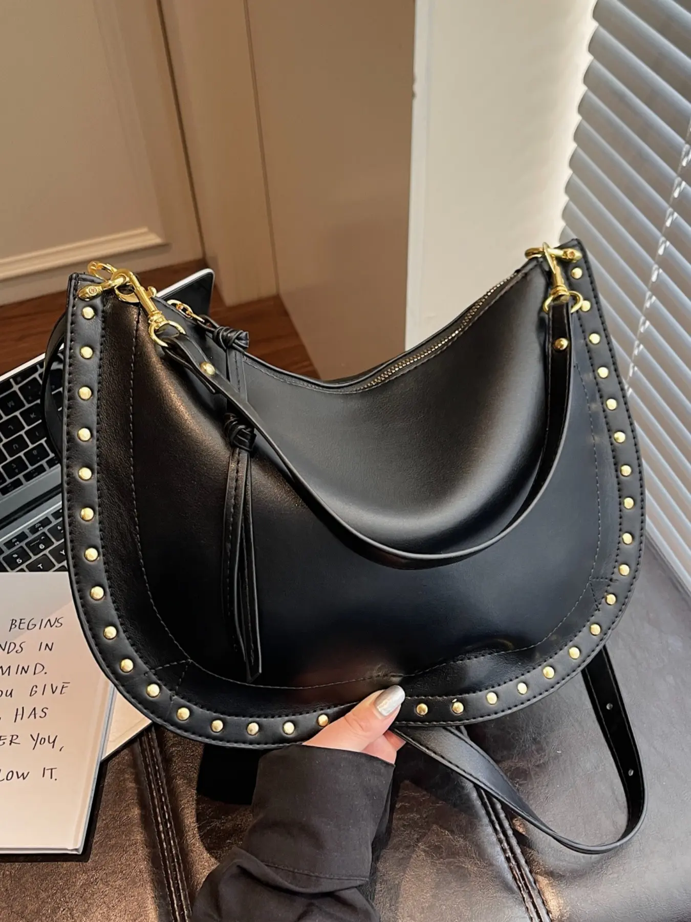 Fashion Versatile Women's Handbag Simple Casual Shoulder Crossbody Bag, Stylish and Practical, Perfect for Daily Use, All-Season Accessory, Fashionable Crossbody Bag, Fashion Crossbody Bags, Crossbody Purses Bag, Half Moon Bag