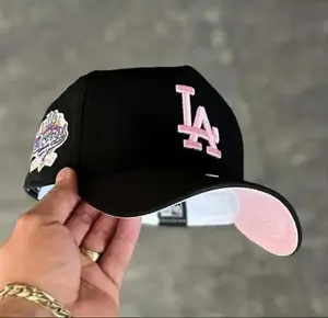 Black New Era 9FORTY Los Angeles Dodgers Curved Brim Baseball Hat, Pink Embroidered LA Logo & Pink Undervisor, MLB Unisex Streetwear Cap
