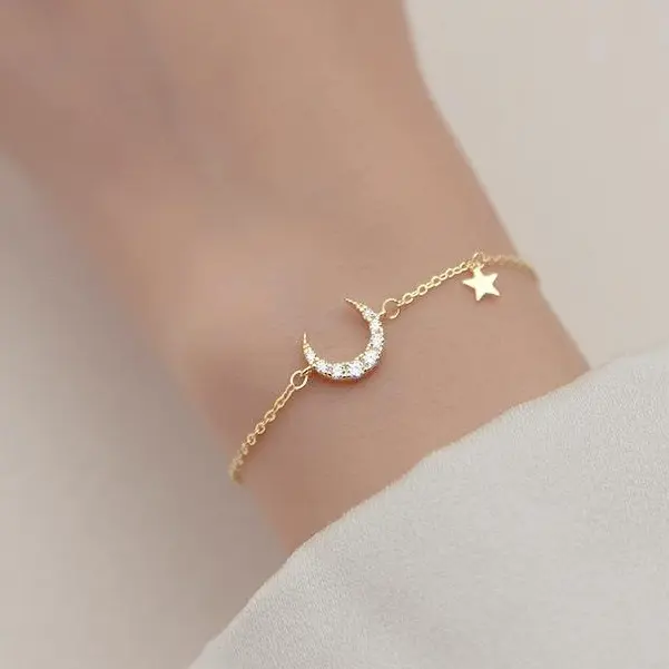 s925 sterling silver Star and Crescent Moon Bracelet，Delicate Jewelry ，Holiday Birthday Valentine's Day Gift for Girlfriend Women Girls, Elegant All- match Classic Daily Wear，Creative Christmas New Year's Minimalist Cute Fashion Pendant Chain Bracelet