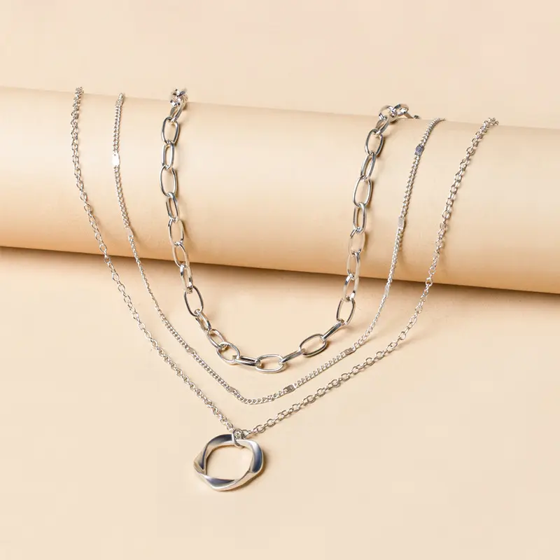 Layered Necklace-Stylish round Pendant Design,suitable for parties, vacations, and gifting.