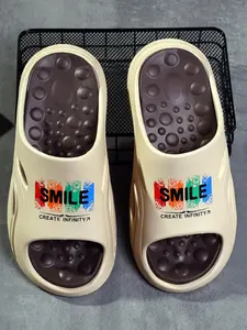 Men's Casual Cartoon Smile Face Pattern Slides, Comfortable Home Slippers, Soft Non-slip Slippers for Indoor & Outdoor Wear, Walking Shoes