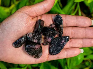1 lb Rhodonite Tumbled, Wholesale Rhodonite,  Polished Gemstones Chips, Crystal Stone, Rhodonite Bulk, Crystal Home Decor, Spiritual Gift