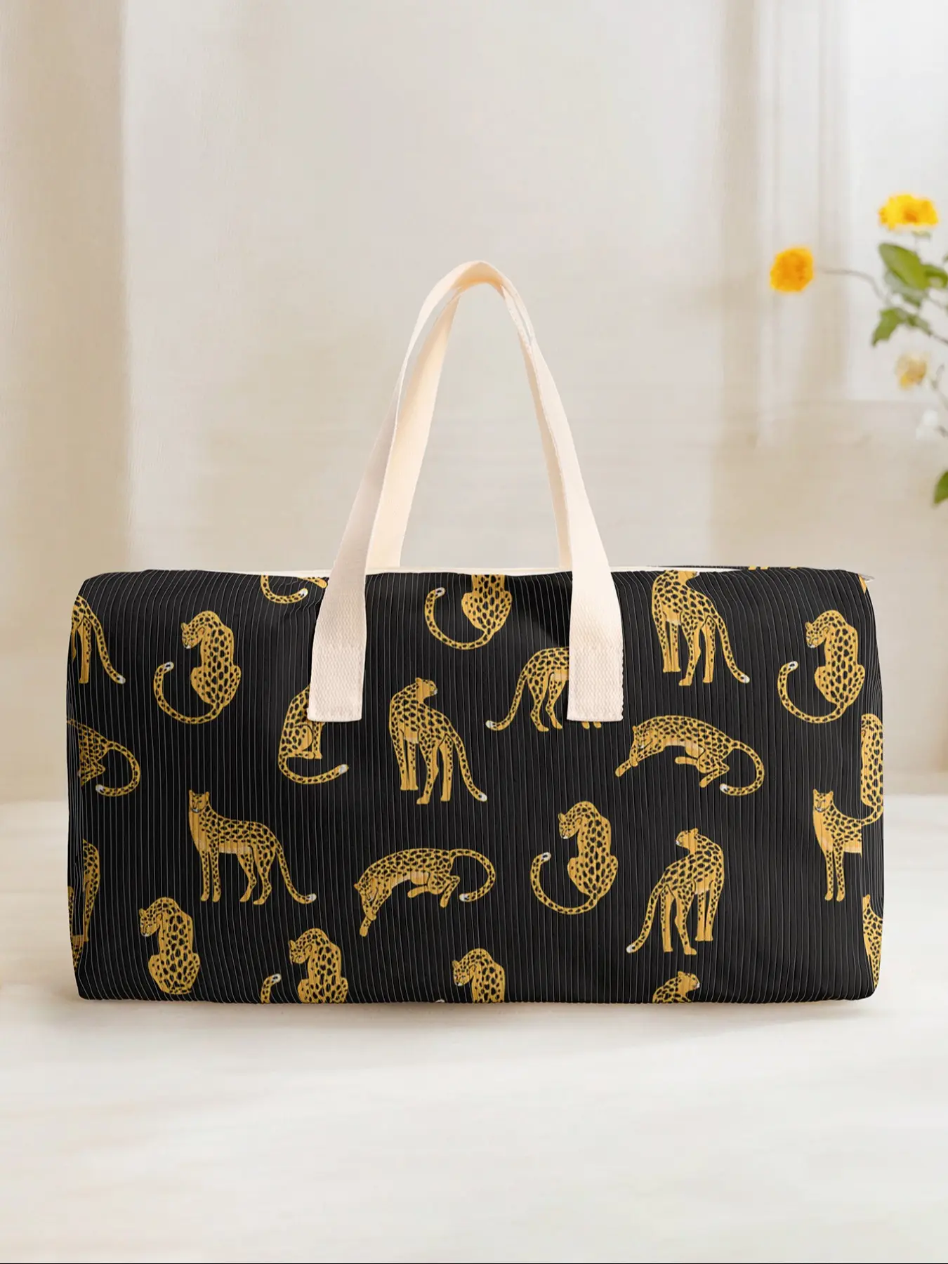 Large Capacity Plush Travel Duffel Bag, Leopard Print Casual Weekender Bag for Yoga Fitness Gym, Weekend Getaway & Daily Commute Use
