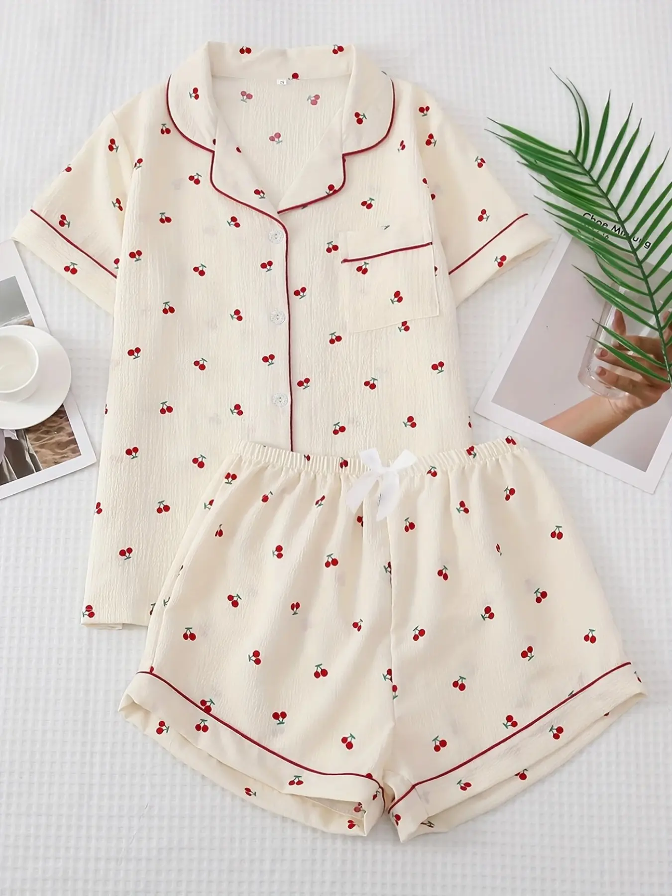 Women's Heart Print Short Sleeve Shirt & Elastic Waist Shorts Pyjama Two-piece Set, Casual Comfy Top & Shorts PJ Set, Ladies Sleepwear for All Seasons Pajamas Loungewear Women's Heart Print Short Sleeve Shirt & Elastic Waist Shorts Pyjama Two-piece Set, Casual Comfy Top & Shorts PJ Set, Ladies Sleepwear for All Seasons Pajamas Loungewear