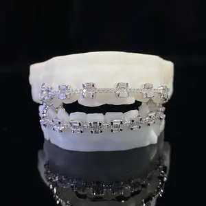 Custom Hip Hop Emerald Round Cut 925 Silver Iced Out VVS Diamond Moissanite Teeth Grillz