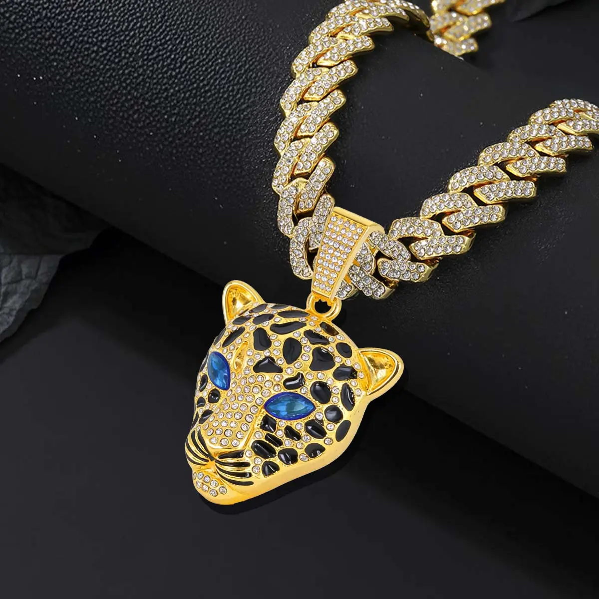Miami Cuban Link Chain Necklace with Leopard Cheetah Head Pendant Fully Iced Out Bling Rhinestone Hip Hop Unisex Statement Jewelry for Men Women