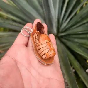 keychain guaraches crusados