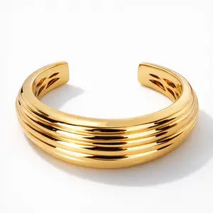 Vale & Veil — Paris | Forteresse Cuff Bracelet | Sculptural Gold Statement Cuff (BAT0757G)