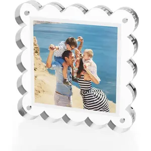 4x4 Inches Wave Acrylic Clear Magnetic Picture Frame Double Sided Frameless Wave Photo Frames for Wedding Desktop Free Standing
