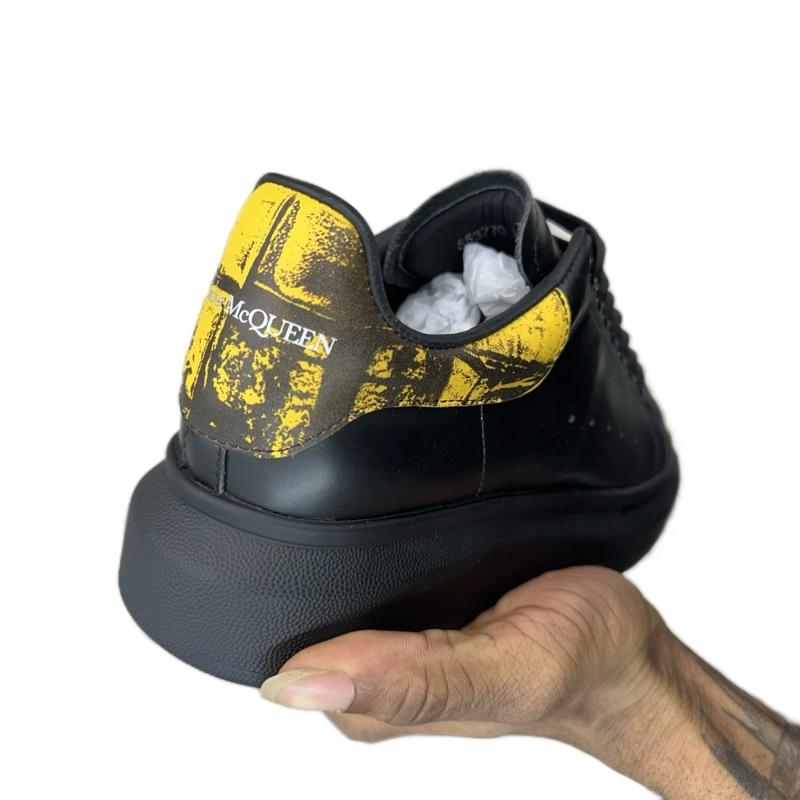 Alexander McQueen Shoe - Black Leather Footwear with Yellow Detail, Classic Design, Ideal for Casual Wear