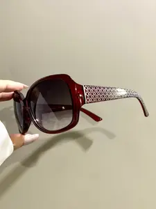 Punk Fashion Glasses, Rectangular Trendy Decorative Eyewear, Thick Frame Legs Eyeglasses for Men and Women, Trendy Beach Eyewear