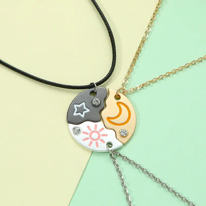 Interlock Soul Necklace Set for BFF and Family - Sun Moon Star Pendants Connect to Circle - 3 Piece necklace，Best friend necklace，Family necklace