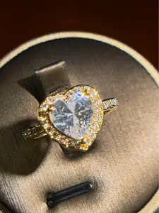 *SHINING HEART*  Item#00000021  European 14K Gold Plated Halo Three-Prong Setting Heart-Cut Large White Cubic Zirconia Adjustable Fashion Ring (Center Stone 2.5 Carat, Ring Size 6.5 and Up)