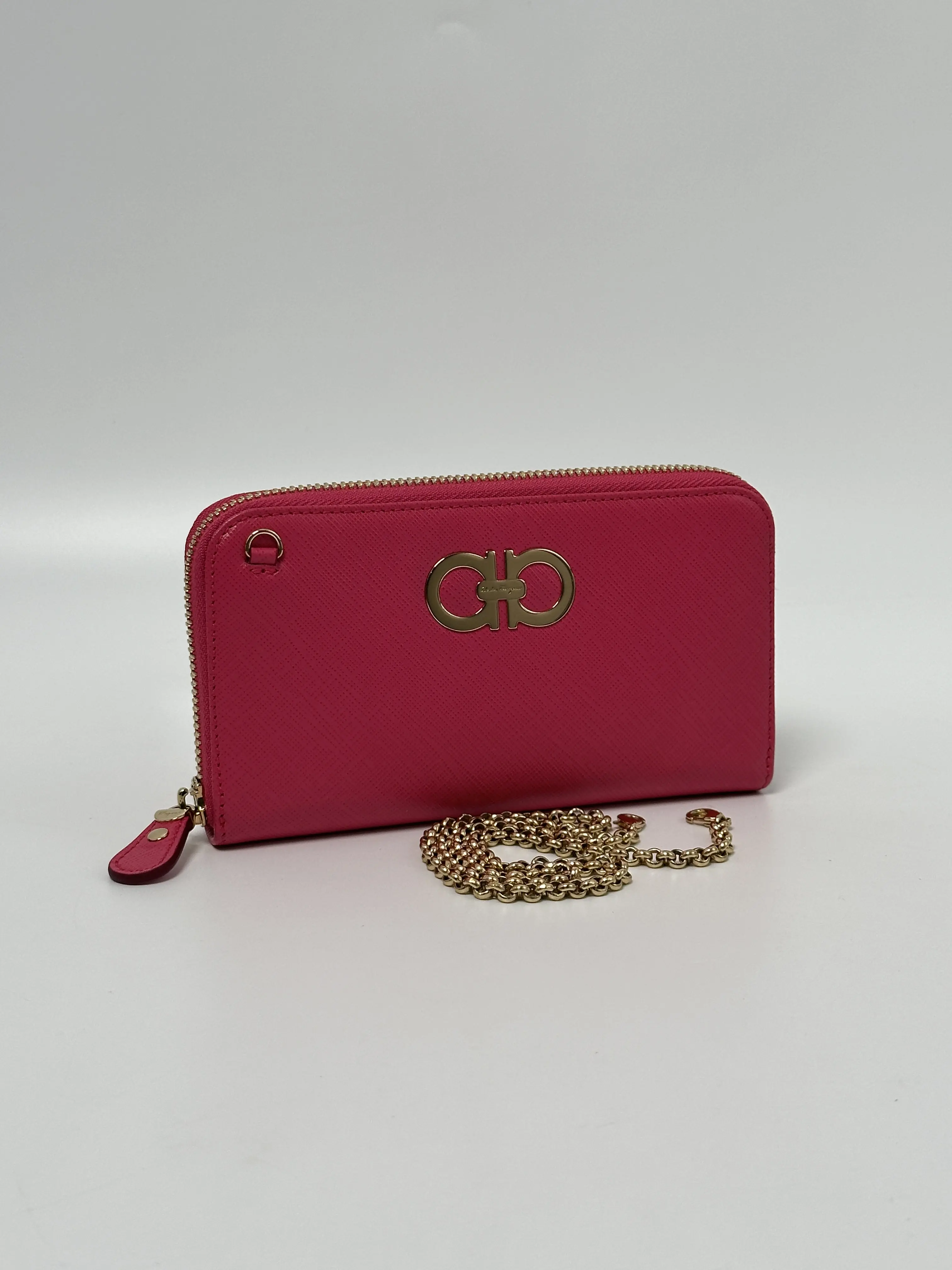 Pre-owned SALVATORE FERRAGAMO leather wallet Pink Gancini Zip Around Continental JD826FG