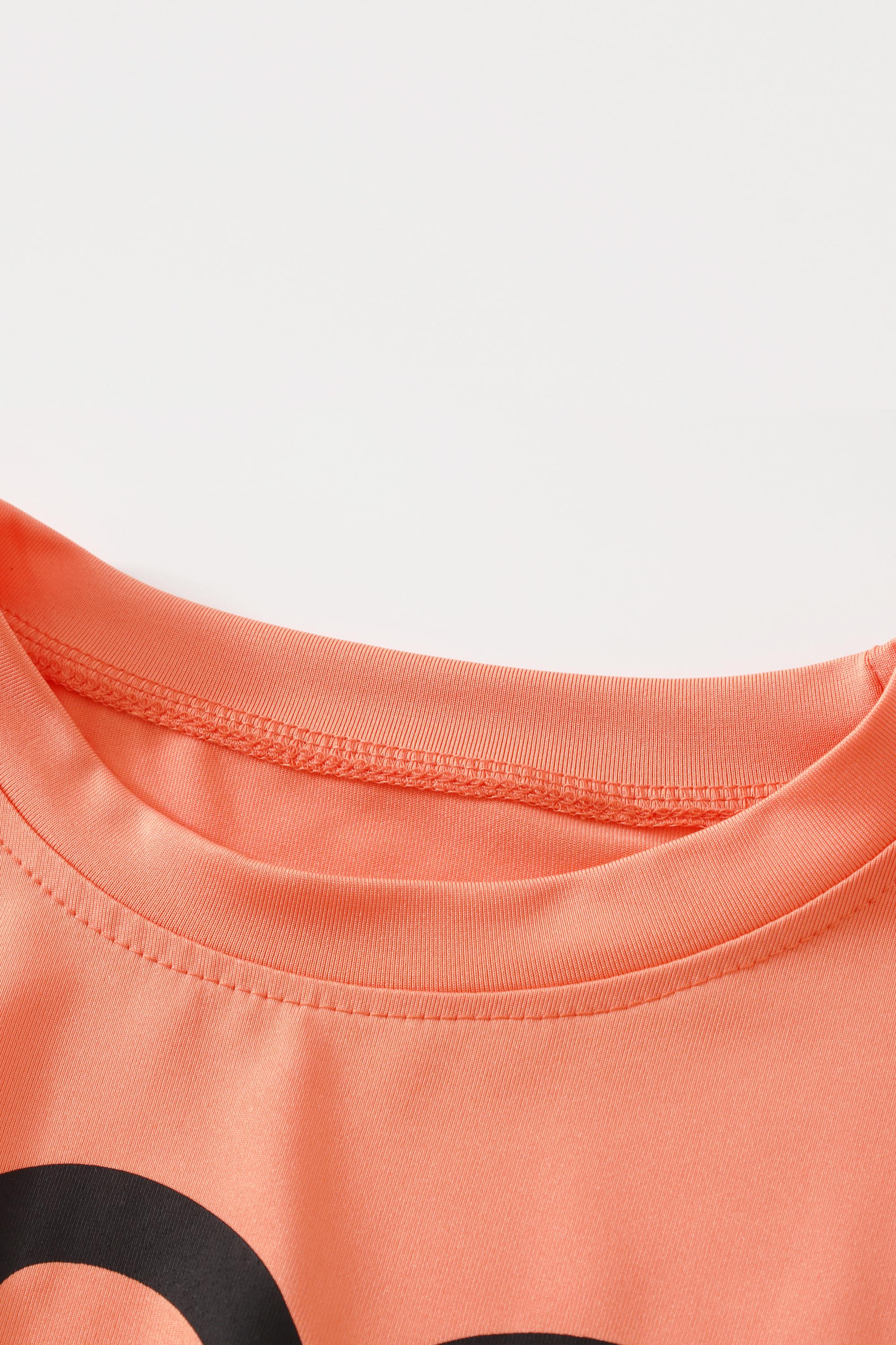 6-Piece Set: Girls' Short-Sleeve T-Shirt and Shorts Summer Set with Heart Print and Camouflage Design