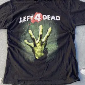 Gildan Men's and Women's T-shirt, Left 4 Dead zombie hand graphic tee, Gaming Tee, Y2k Unisex Graphic Tees Gothic Grunge Emo Scene Amity Affliction Style Clothes Menswear Womenswear Streetwear T1
