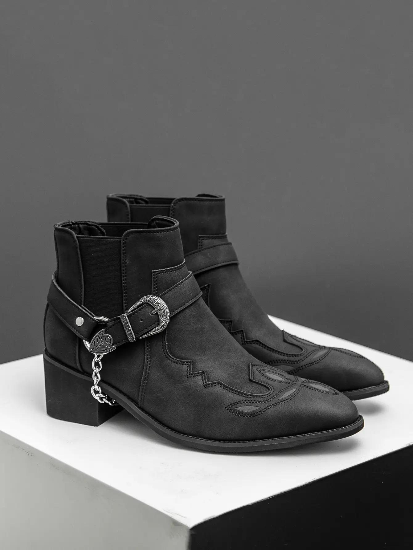 ONXITOM Men's Retro Western Ankle Boots with Embroidered Design Chunky Heel Square Toe Slip-Resistant Durable Black Chelsea Boots for Daily Wear