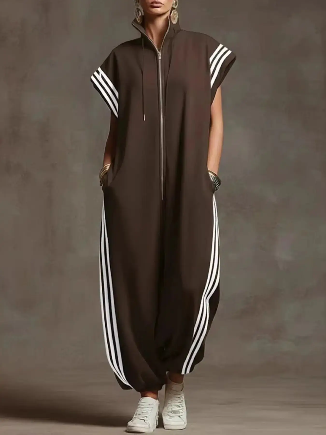 2026 European and American Cross-Border Export Zipper Stand Collar Sleeveless Striped Colorblock Casual Fashion Romper Jumpsuit Pattern Style, Trendy One-Piece for Women, Multipurpose, Utility Pockets, Well Made