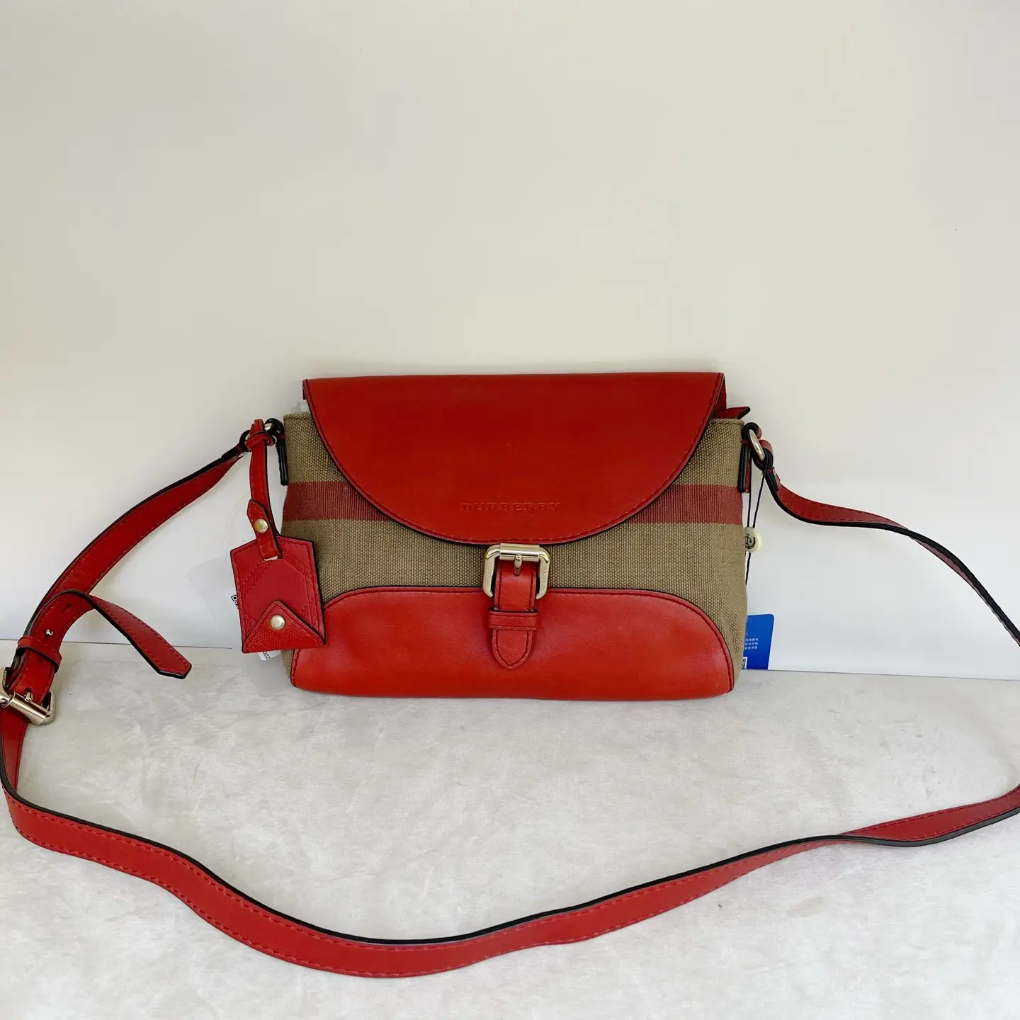 Pre-owned BURBERRY Leather Shoulder Bags 7.8'' R14359 Shoulder Bag C6847986121 0603 T5 Betsy