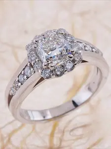 Classic and elegant white cubic zirconia inlaid women's ring suitable for banquets, engagement parties, Christmas, Valentine's Day gifts