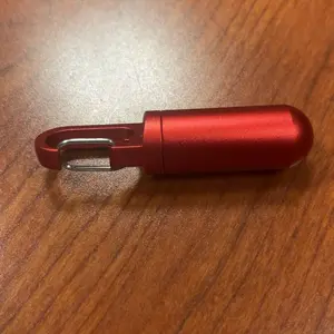 Portable Pill Box Keychain Clip, 1 Count Waterproof Pill Box, Mini Travel Pill Box, Cute Keychain Pill Box for Outdoor Trips and Camping, Multitool Keychain Opener