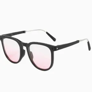 Upscale foldable sunglasses for women & men, ideal for driving and outdoor use. Effective against UV and harsh glare, lightweight portable design serves as practical sun protection eyewear for daily outdoor travels.