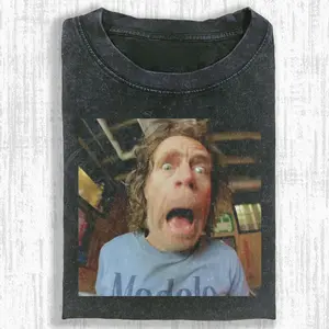 Frank Gallagher Screaming Face Vintage T-Shirt, Wide Lens Fish Eye Funny Angle Graphic Tee, Retro Unhinged Drunk Moment Streetwear Comfort, Modelo Beer Shirt, Drinking Buddy Gift