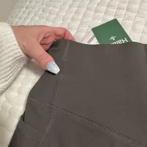 Product Review of Halara UltraSculpt High Waisted Tummy Control Pocket Shaping Training Leggings  #TikTokShopHolidayHaul from J**e