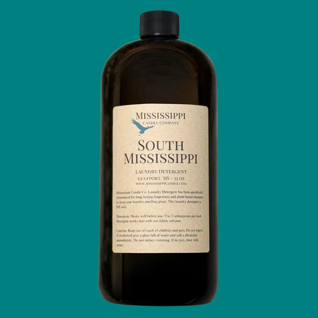 Liquid Laundry Detergent - Gentle Clean Formula with No Harmful Chemicals, Suitable for Fabrics, Lasting Scent, and Household Use