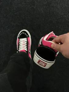 Hnly Cln Streetwear Skateboard Shoes, Pearl Embellished Low Top Sneakers, Unisex Casual Outdoor Sports Shoes, All Season Fashion