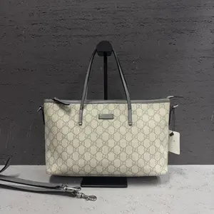 Pre-owned GUCCI Canvas Shoulder Bags 7.8'' R5719 Shoulder Bag C14301094935 0401 T1 Qiqi