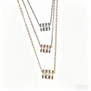 Silver Curved Waist Titanium Steel Necklace for Women, Luxury Zircon Choker, Non-Tarnish & Hypoallergenic, Perfect for Daily & Party Wear, Trendy Minimalist Jewelry Gift for Her