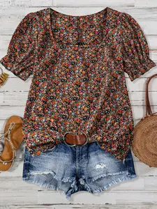 【Plus Size】 Ditsy Floral Print Blouse, Casual Short Sleeve Top for Daily Wear, Women Plus Clothing for All Seasons