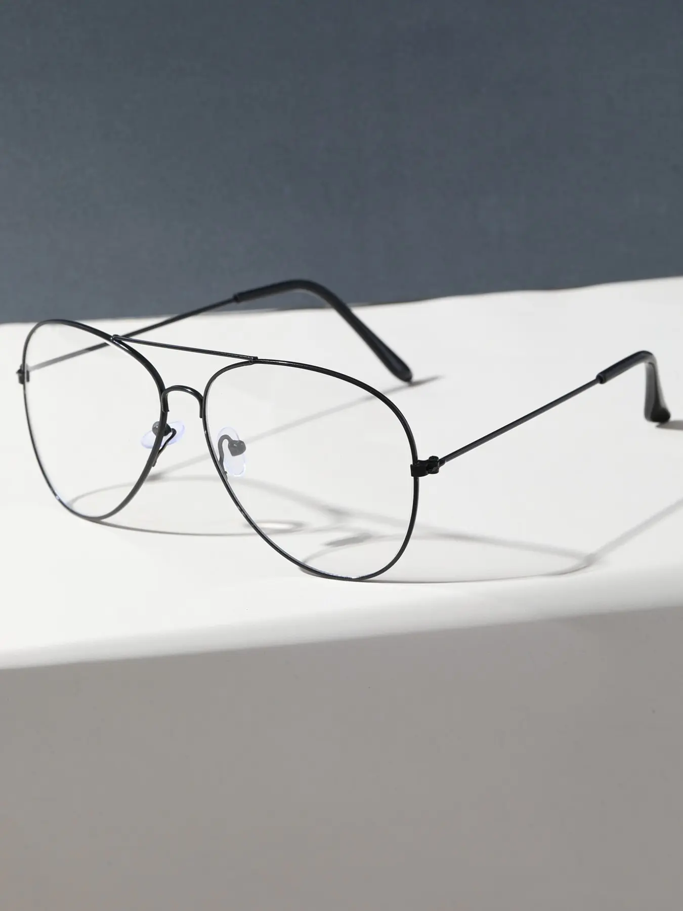 Men's Metal Oval Frog Glasses, High-Quality Fashion Flat Lens, Modern Design, Lightweight Style, Unisex Designer Quality Eyewear, High Quality Eyeglasses, Metal Alloy Eyewear