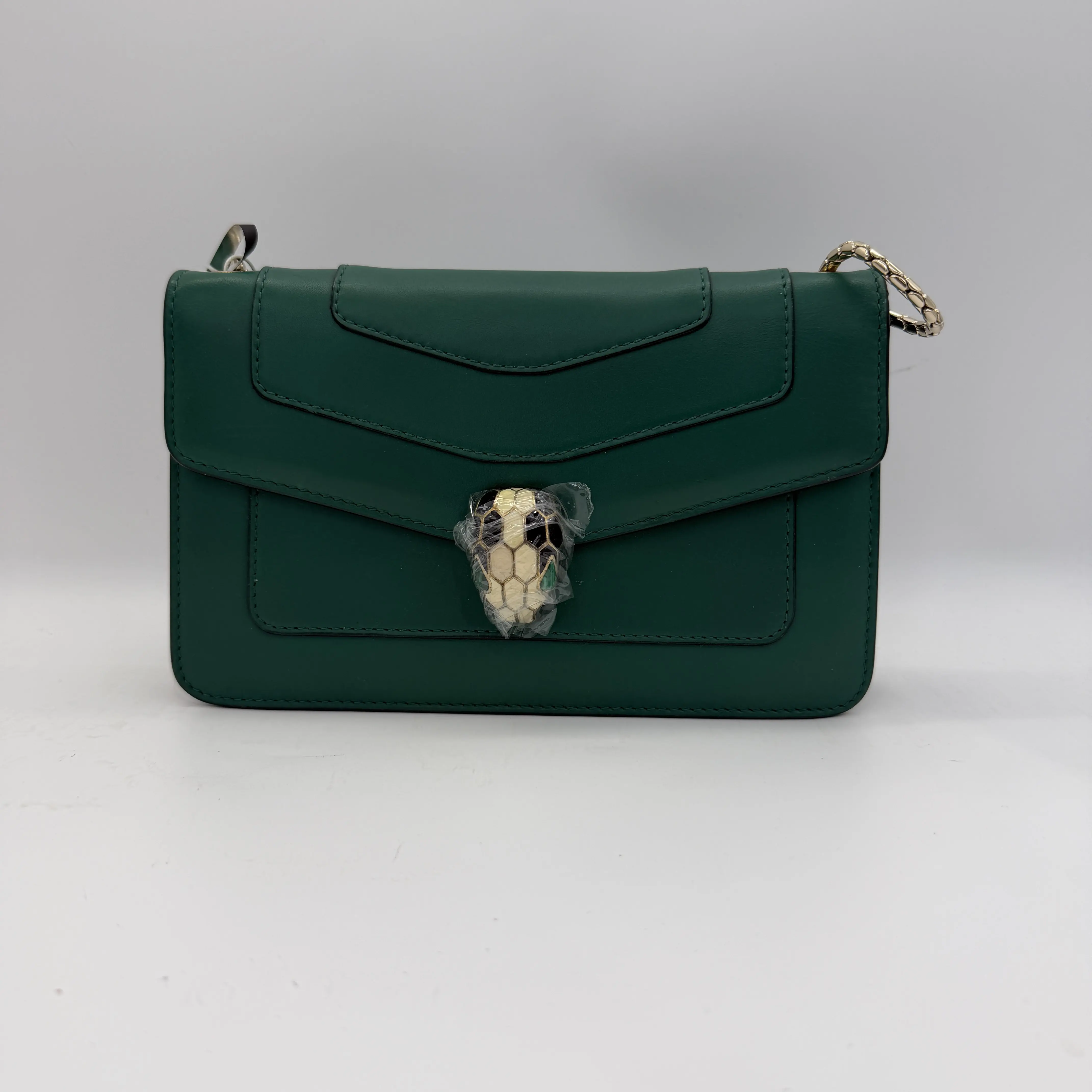Pre-owned Bvlgari small green chain bag