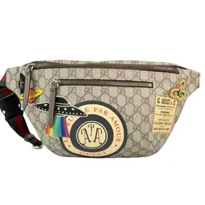 Pre-owned GUCCI Leather Crossbody Bags GG Logo Supreme Courrier with Appilque Bum Bag Crossbody Bag