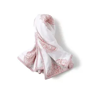 Hooded Towel in Pink City