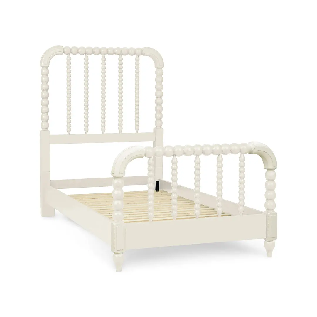 Lake House Spindle Bed - White