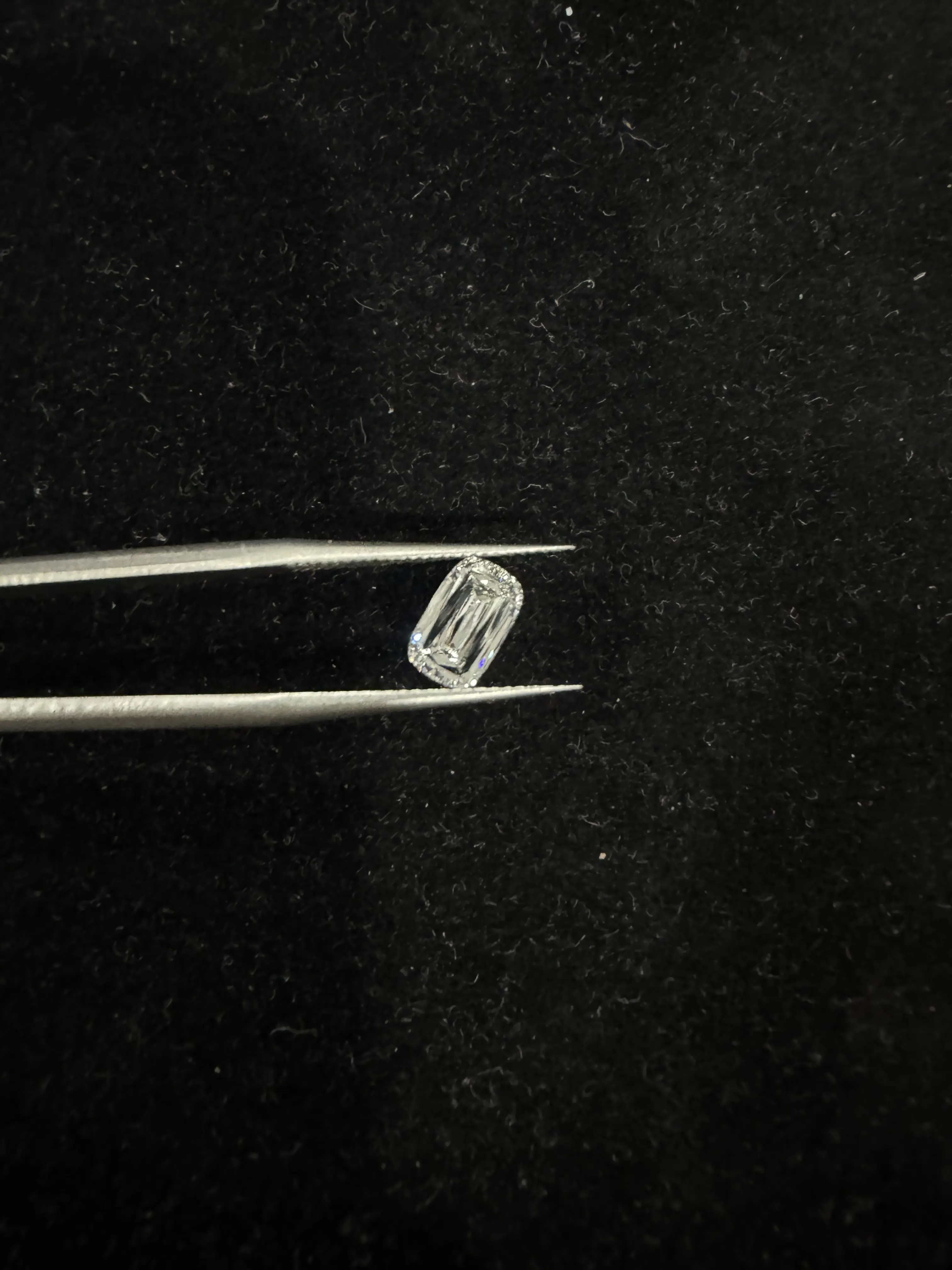 1.07 CT E VVS2 Ashoka Cut Lab-Grown Diamond – IGI Certified