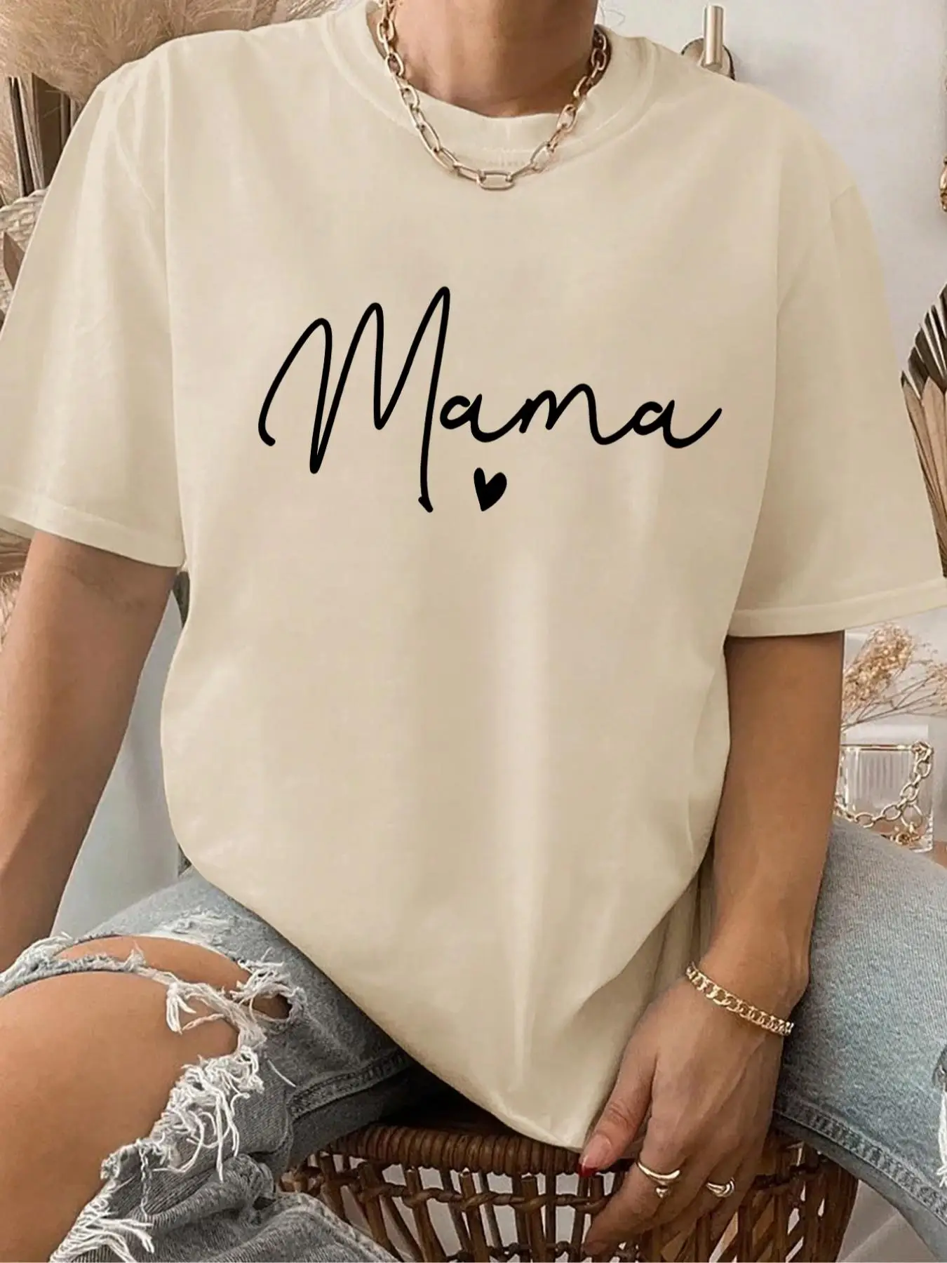 Women's "MAMA" Letter Print Round Neck Tee, Casual Short Sleeve Crew Neck T-Shirt for Daily Wear, Ladies Clothes for All Seasons