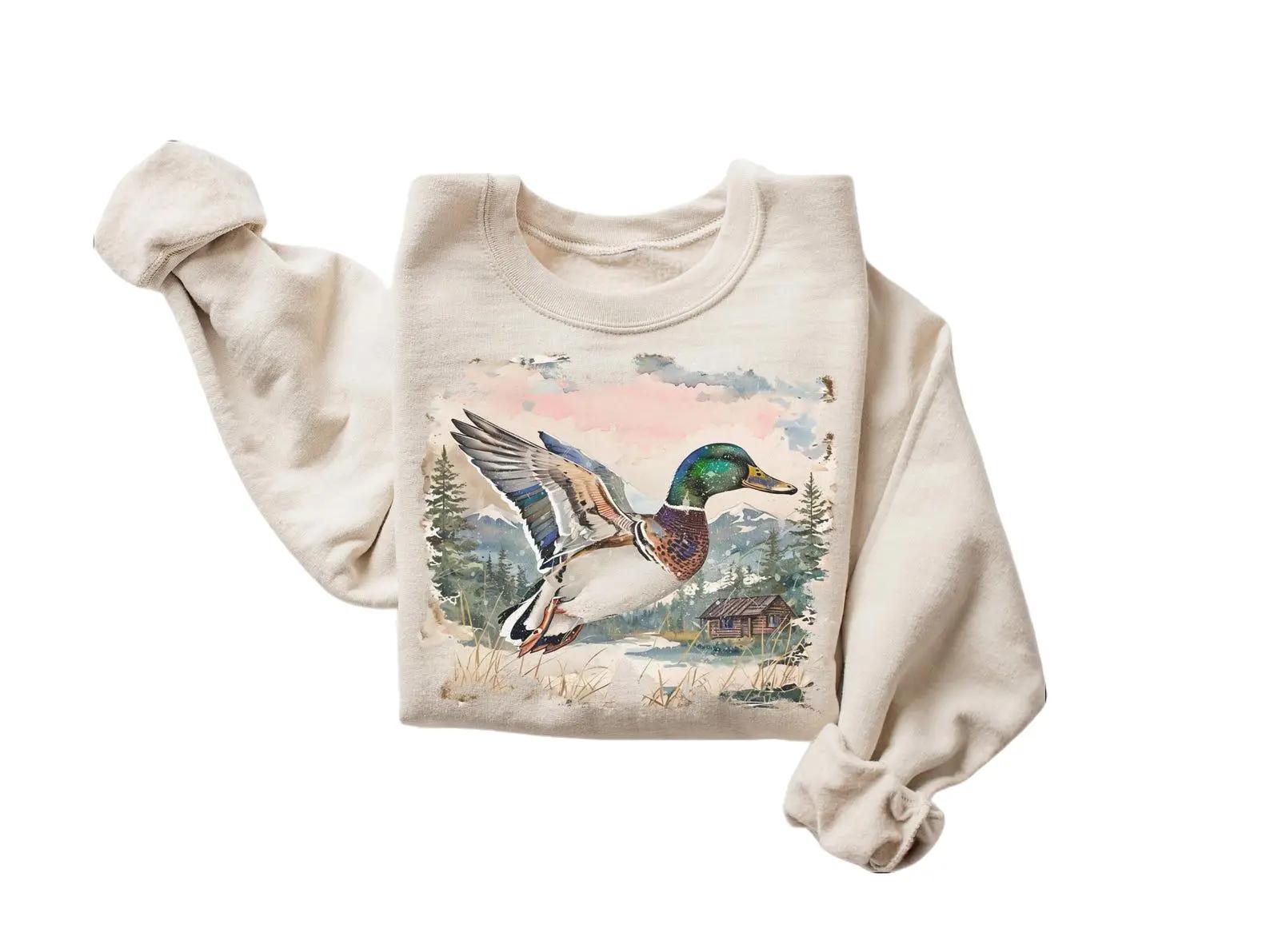 Women’s Classic Cotton-Polyester Blend Heavy Fabric Foldable Crewneck Long Sleeve Pullover Sweatshirt, Classic Fit, Flying Duck Hunting Mallard Art, Cozy Unisex Gift for Hunters, Ribbed Tops, S-4XL, Ideal for All Holidays