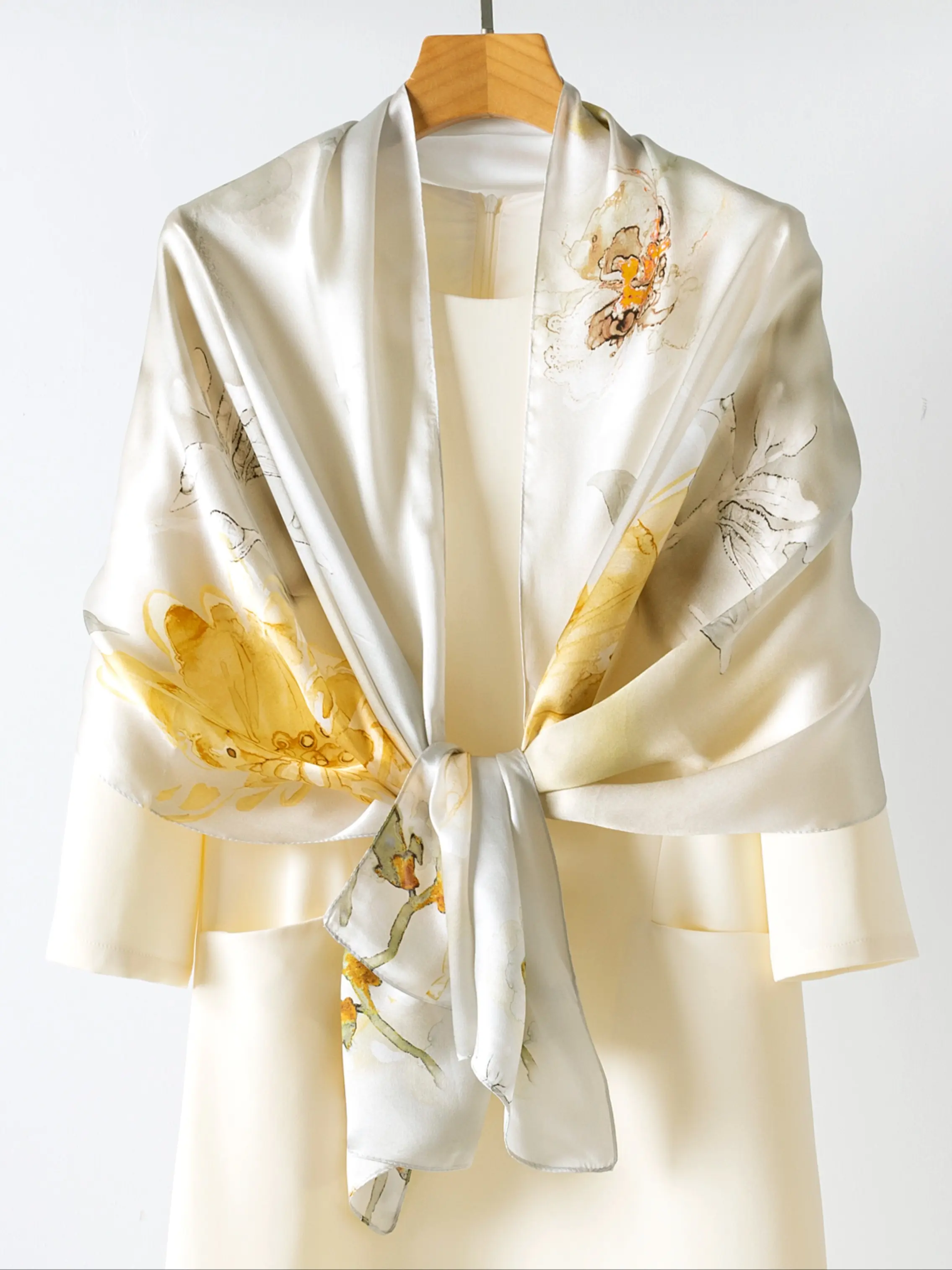 67.7x20.87 Inch High-End Mulberry Silk Shawl, Vintage Print, Elegant Design, Daily Wear, Neck Warmth, Party, Gift for Friends and Family